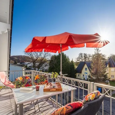 Seeblick Comfortable Ferienhaus Binz